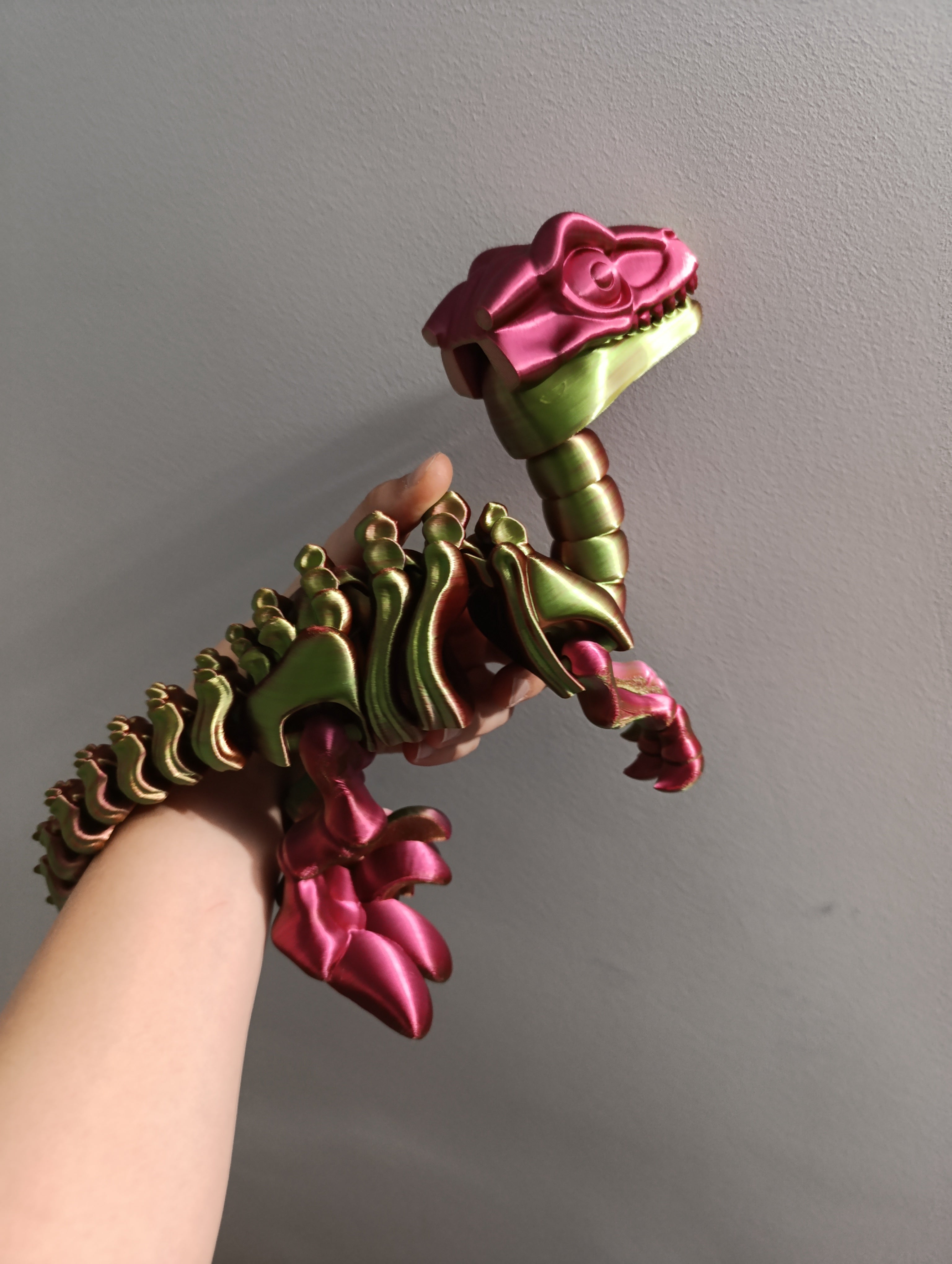 Duży kościsty dinozaur